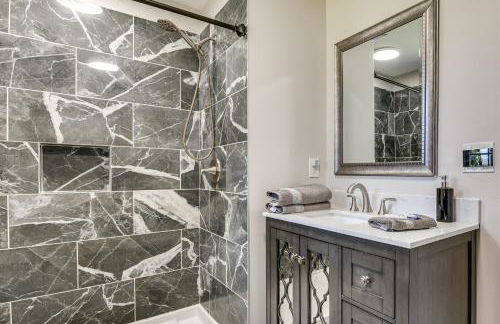 Steps to Playground Family Home in Douglasville! - Foto 17