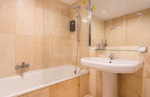 Vistas a Plaza de España y Parking Gratuito - Foto 37