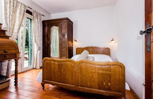 7 Bedroom Gorgeous Home In Grabovac - Photo 42