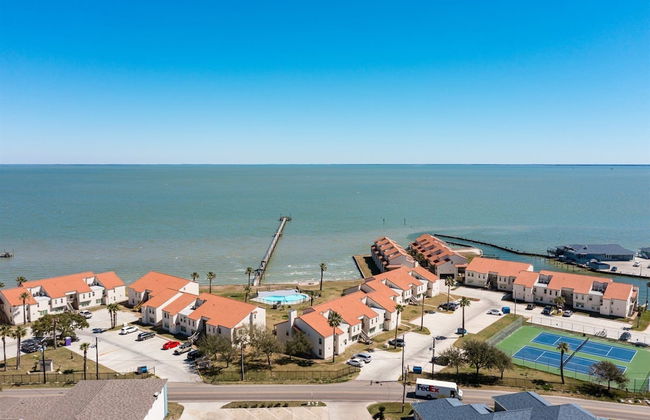 Bay Breeze Bungalow by Miss Kitty’s - Foto 27