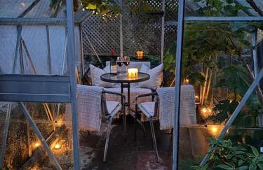 Cozy 3-Bed Cottage with Hot Tub - Foto 12