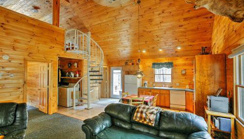 Private South Boardman Cabin on 10 Forest Acres! - Foto 3