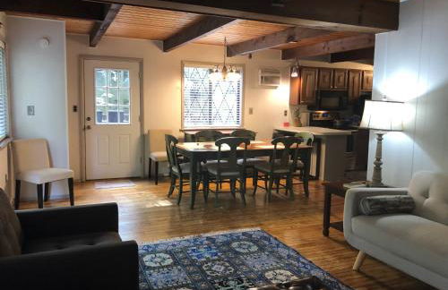 Cozy Cottage at Saw Creek - Foto 24