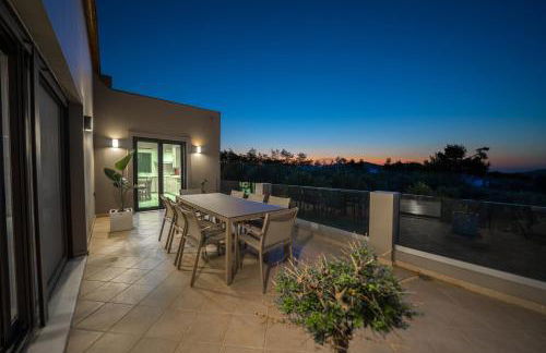 Villa Florentina at Chania Suburbs With Private Pool and BBQ - Photo 10