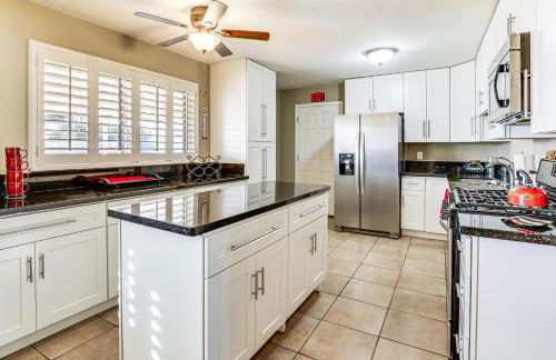 Family-Friendly El Paso Home Near Parks and Malls! - Foto 7