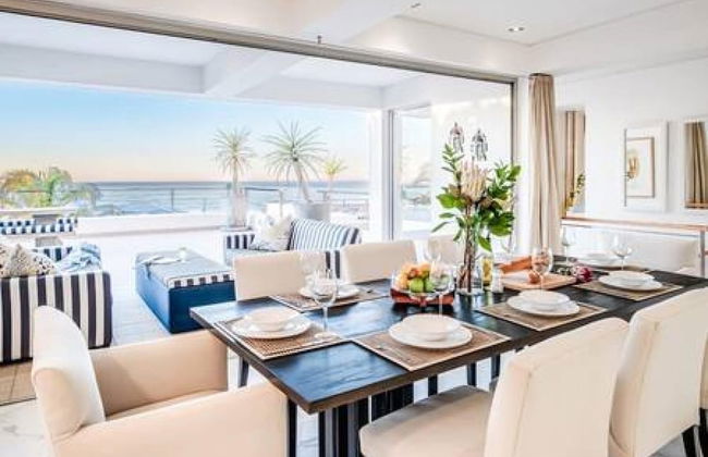 Immaculate Camps Bay Villa w Jacuzzi Views Pool Villa Grenache - Photo 28