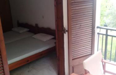 Paparizou Apartments - Foto 17