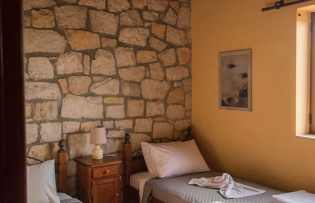 Ydria Villa C Stonebuild - Photo 18