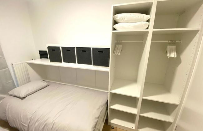 2 Bedrooms Flat in Center with Parking - Photo 4