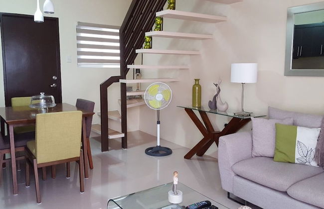 2 Bedroom Villa by AP at Tagaytay Hampton Villa - Foto 2