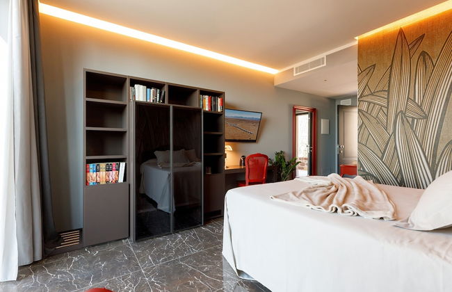 Hotel DeVille - Photo 16