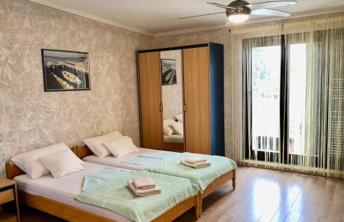 Apartments Pine & Oak with shared seasonal hot tub - Photo 9