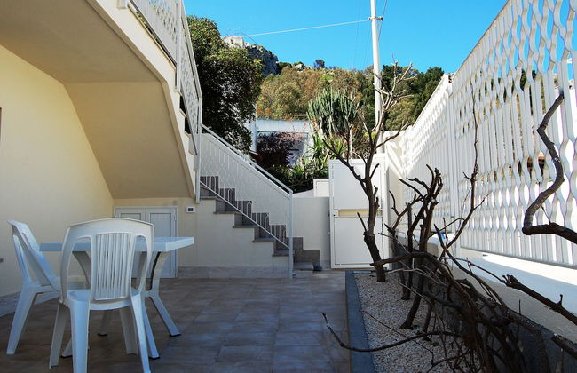 I tre Golfi Via del Sole Giallo - Foto 1