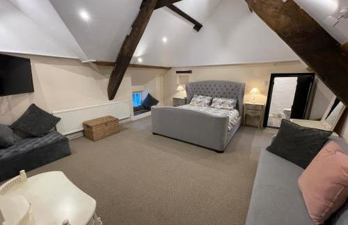 Large Historic Farmhouse in Rhondda Valley Perfect for Groups with Hot Tub - Foto 28