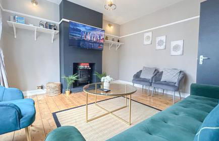 Promo Rate - New Malden 3BDR House with Garden & FREE Parking near Raynes Park, Kingston upon Thames & Wimbledon by NourNest Apartments - Foto 21