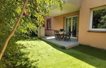 Les Capitouls - avec entrée autonome, clim neuve, jardin, parking privé & sa piscine ! - - Foto 2