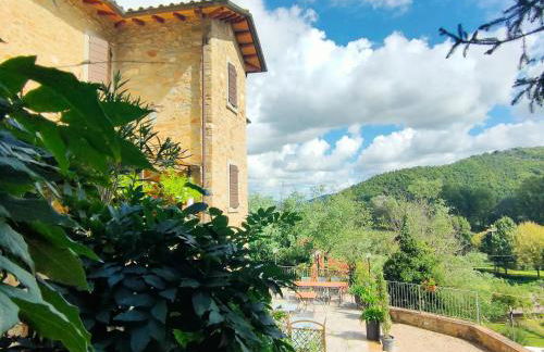 Spacious Apartment in Lisciano Niccone with Mountain View - Photo 3