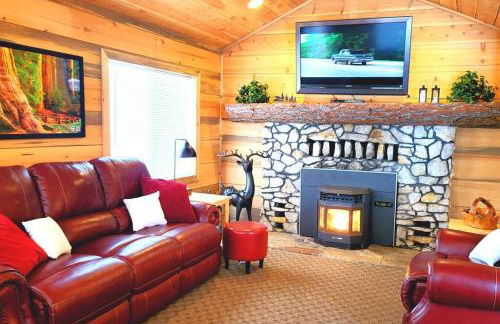 Sequoia Splendor, inside Kings Canyon NP by Visitors Center - Foto 2