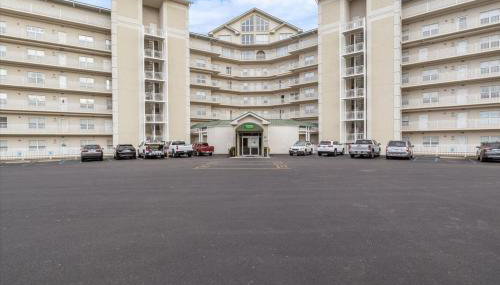 Modern Decor, Views, Grill, Workstation, Boat + 2 PWC Slips & Resort-Style Amenities - Foto 1