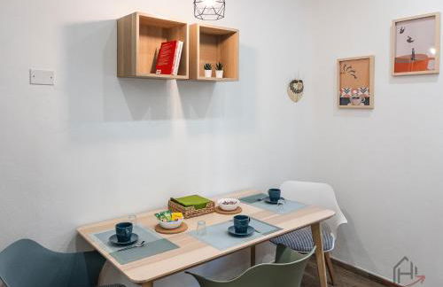 Prince Suite - Trains 4 min - AC - Super Wifi - Photo 5