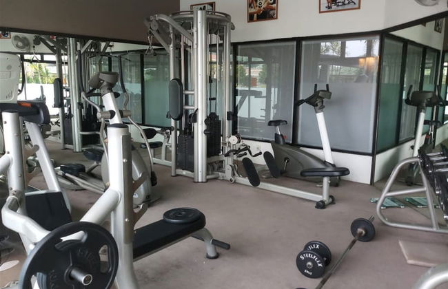 Spacious Studio Room at Grand Setiabudi Apartment - Photo 33