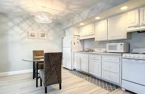 Mariners Cove 109 ~ Across the street from the Beach ~ MC109 - Foto 9