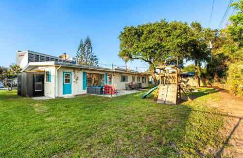 Surf Drive - Ultimate Beach Getaway for Families - Photo 52