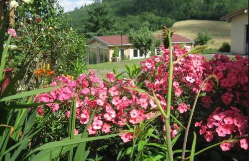 Chalet accueillant à Égliseneuve-des-Liards avec jardin - Foto 19