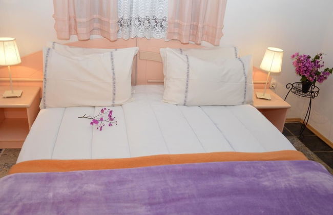 Apartments Anastazija - Photo 8