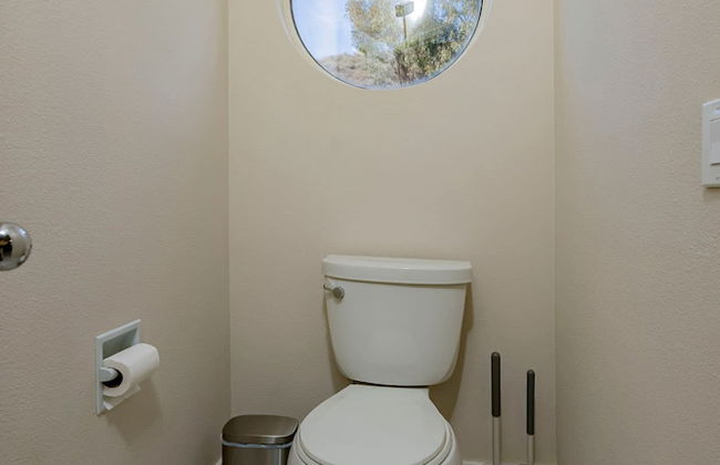 Newly Remodeled Suburban House - Foto 22