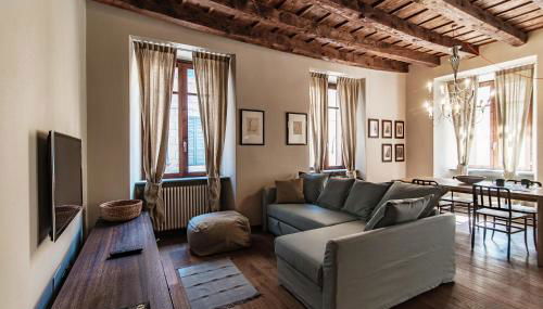 First & Urban Oasis - by MyHomeInComo - Foto 1