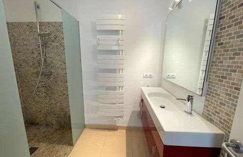 HERETAT - Casa con garaje a 5 minutos del centro - Foto 24