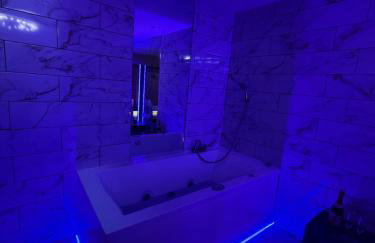 Luxury Jacuzzi Suites Halifax - Foto 17