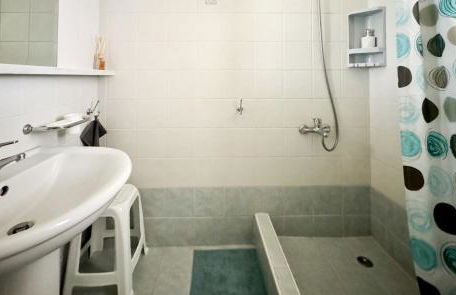 EviaXL Studios - Photo 26