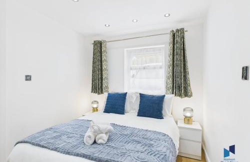 Modern 4BR House, Spacious, Garden, Free Parking - Foto 28