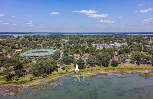 Historic Home Overlooking the Beaufort River Located on Bay St - Sleeps 10 - Foto 51