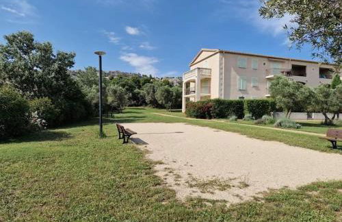 Lou Olivie, appartement climatisé avec piscine aux pieds Alpilles - Foto 9