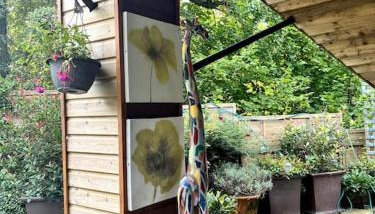 The Shed . A cosy, peaceful, 96% recycled, chalet. - Foto 4