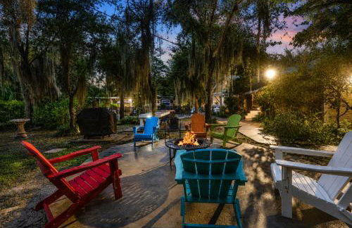 2 Homes • Hot Tubs x2 • Heated Pool • Fire Pit - Foto 59