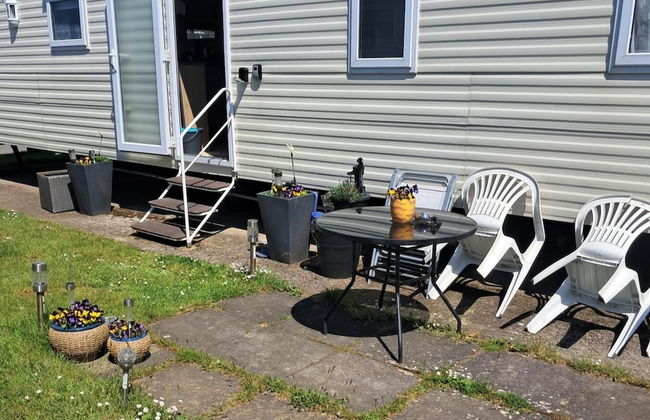 3 Bed Caravan - Sleeps 8 - Pets - Parking - Wifi - Foto 13