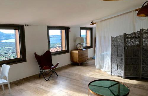 CORSE - Lumio, Balagne petite maison loft, vue imprenable sur le Golfe de Calvi - Foto 2