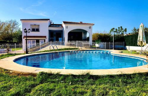 Kame House - Photo 1