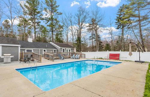 Kennebunk/Kennebunkport Beach House w/Pool! - Photo 16