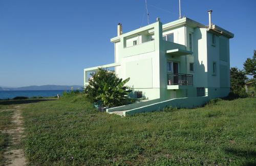 Luxury Beachfront Villa Poseidon Artemisiou Παραθαλάσσια Βίλα στην βόρεια Εύβοια για φιλοξενία 9 ατόμων - Foto 53