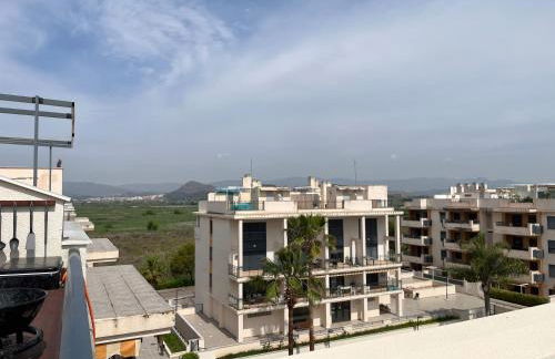 PLAYA ALMENARA ATICO DUPLEX VISTAS AL MAR Y MONTAÑA WIFI,PISCINA a - Foto 44