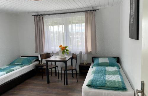 FERIENWOHNUNG AM BERG - Foto 4