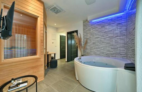 Stunning Home In Vinogradi Ludbreski - Foto 22