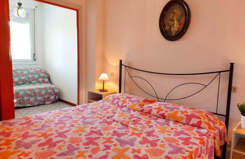 Cortina 2-9 - Photo 1