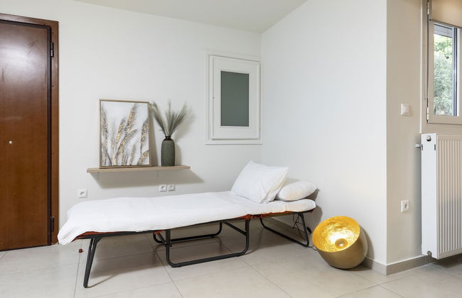 Mystique One Bedroom Apartment by BluPine - Foto 4