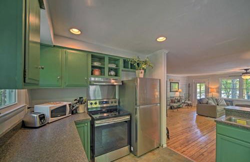 Harrison Lakefront Cottage with Private Dock! - Photo 9